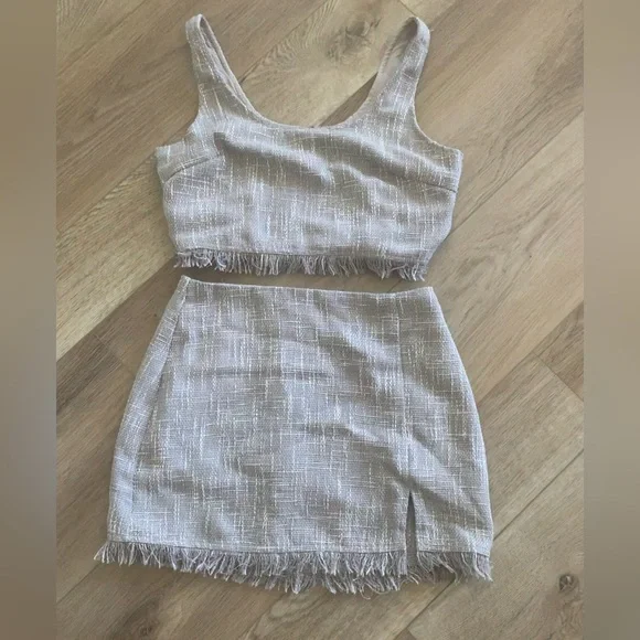 Two piece outfit - Picture 1 of 1